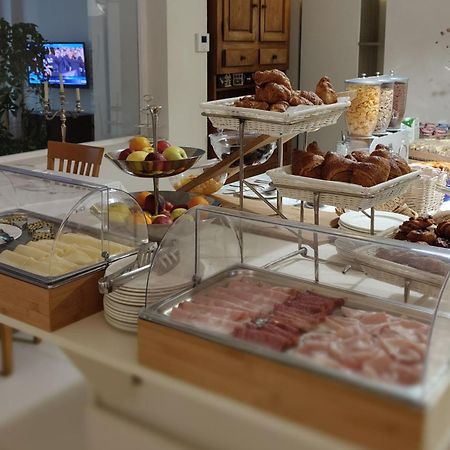 Hotel Ausonia フォッローニカ エクステリア 写真